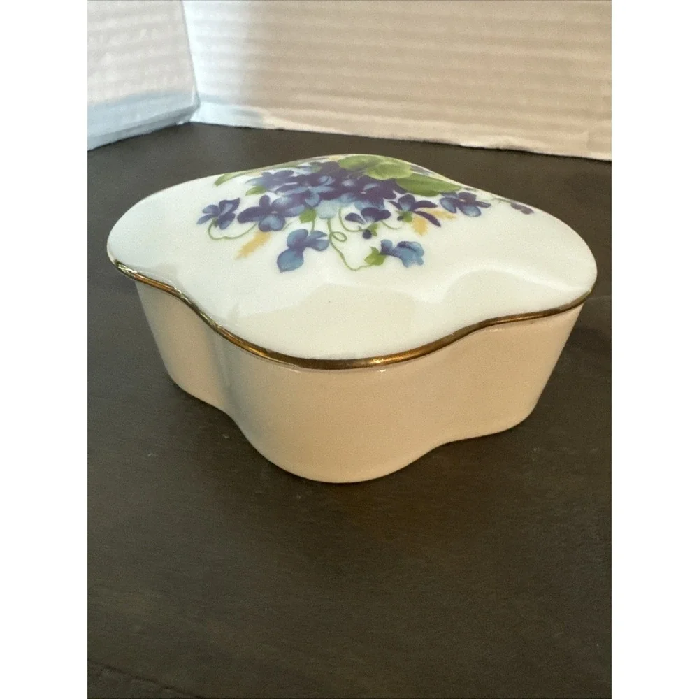 UCGC Japan Peacock Trinket Box Covered Asian Decor Vintage